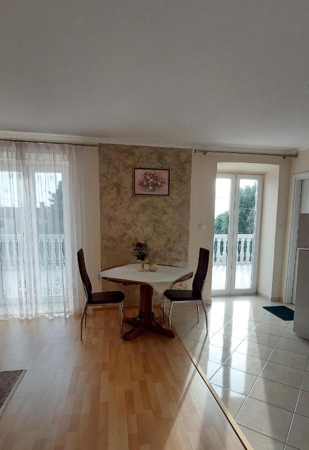 מאלינסקה Apartmani Diva מראה חיצוני תמונה